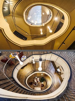 Stiegenhaus/Treppenhaus in der Confiserie Beschle in Basel, Schweiz