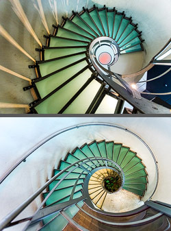 Stiegenhaus/Treppenhaus in der Buchhandlung Arnold Busck in Kopenhagen, D&auml;nemark