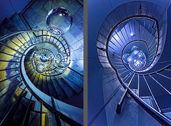 Stiegenhaus/Treppenhaus in einem Bürogebäude in München, Deutschland