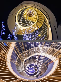 Stiegenhaus/Treppenhaus in einem Restaurant in München, Deutschland