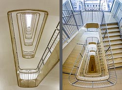 Stiegenhaus/Treppenhaus in der Fachbereichsbibliothek für Mathematik und Wirtschaftswissenschaften in Wien, &Ouml;sterreich