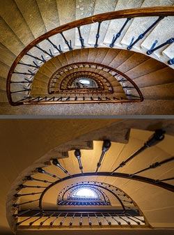 Stiegenhaus/Treppenhaus im Palais Harrach, Nebenstiege in Wien, &Ouml;sterreich