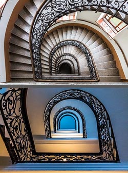 Stiegenhaus/Treppenhaus in einem Wohnhaus in Wien, &Ouml;sterreich