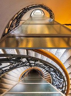 Stiegenhaus/Treppenhaus in einem Wohnhaus in Wien, &Ouml;sterreich