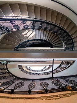 Stiegenhaus/Treppenhaus in einem Wohnhaus in Wien, &Ouml;sterreich