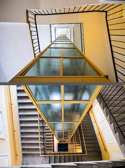 Stiegenhaus/Treppenhaus in einem Wohnhaus in Wien, &Ouml;sterreich